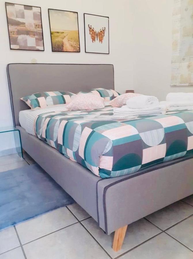 Balsam Suite - 50M To The Beach カラマタ エクステリア 写真