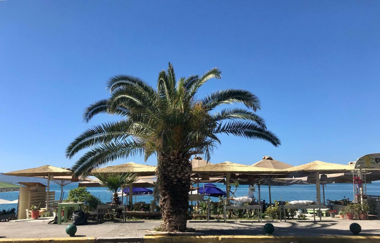 Balsam Suite - 50M To The Beach カラマタ エクステリア 写真